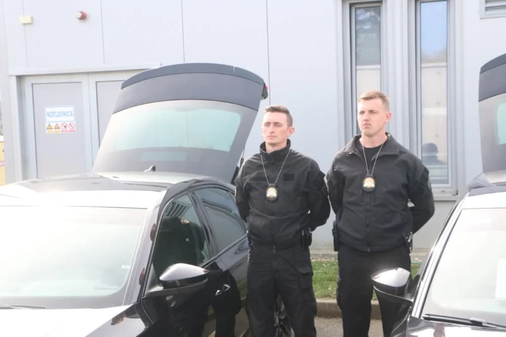 Ministar Davor Božinović u radnom posjetu Postaji granične policije Stara Gradiška: ʼSvaki dan sve jači u obračunu s kriumčarima migranataʼ