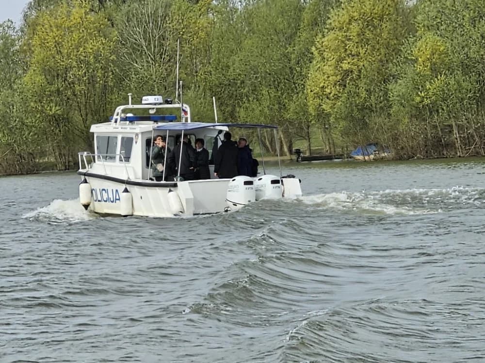 Ministar Davor Božinović u radnom posjetu Postaji granične policije Stara Gradiška: ʼSvaki dan sve jači u obračunu s kriumčarima migranataʼ