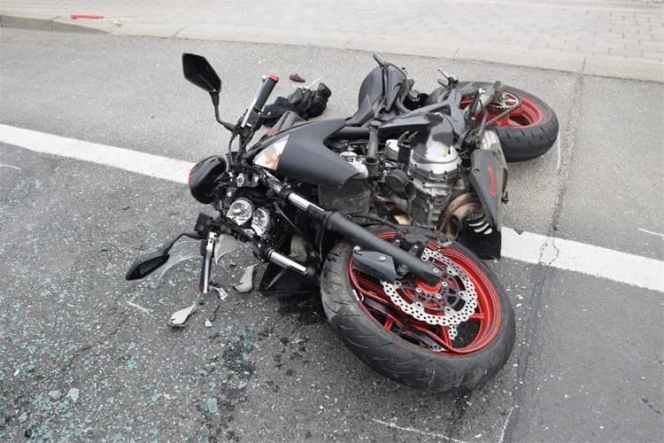 Motociklista u Zbjegu teško ozlijeđen