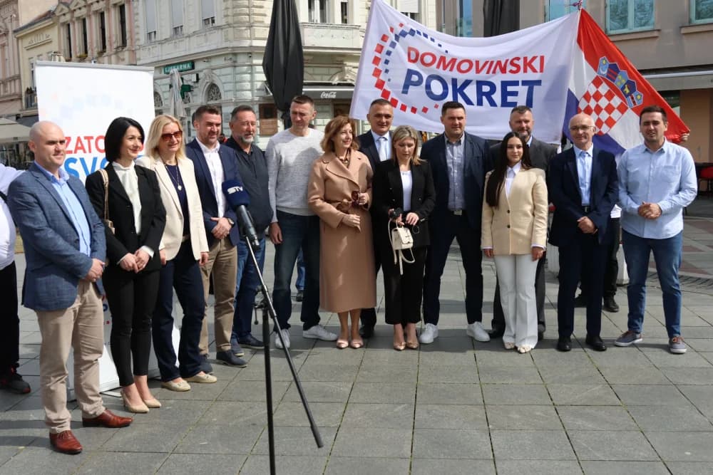 Domovinski pokret predstavio kandidate u Slavonskom Brodu: ʼImamo najbolje kandidate za Hrvatski saborʼ