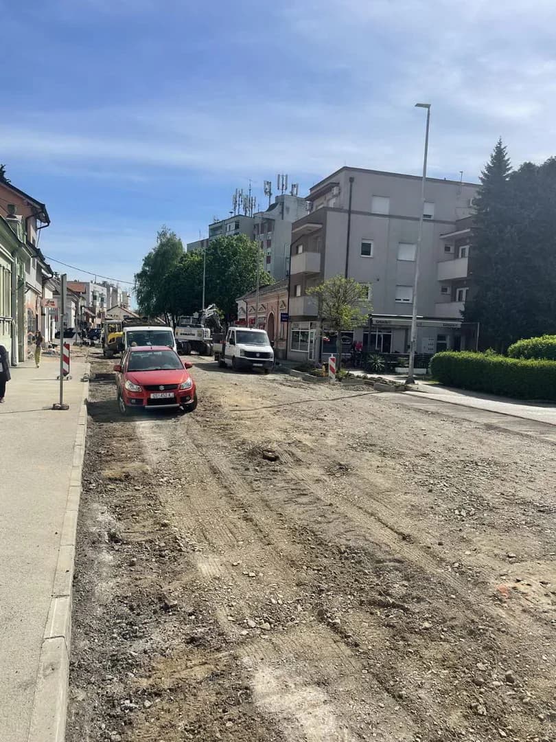 U tijeku radovi rekonstrukcije kolnika u ulici J. J. Strossmayera