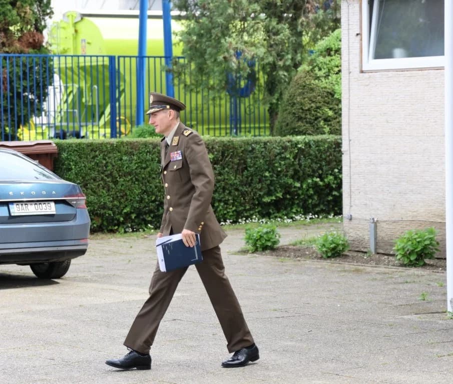 Obnavlja se u Đuri Đakoviću osam vozila Bradley za HV: ʼZnačajno osnažujemo sposobnosti Hrvatske vojskeʼ