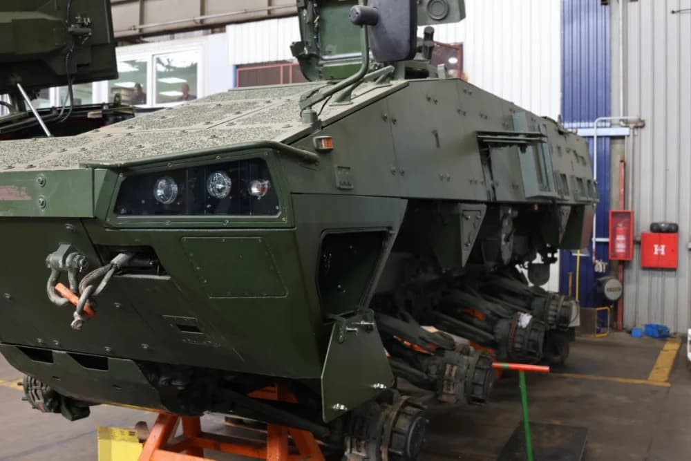 Obnavlja se u Đuri Đakoviću osam vozila Bradley za HV: ʼZnačajno osnažujemo sposobnosti Hrvatske vojskeʼ
