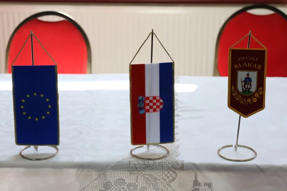 Veliki dan za općinu Klakar – uručeni ugovori o zakupu poljoprivrednog zemljišta: „Unatoč brojnim prijavama utvrđeno je da nije bilo nezakonitosti u provedenom postupku