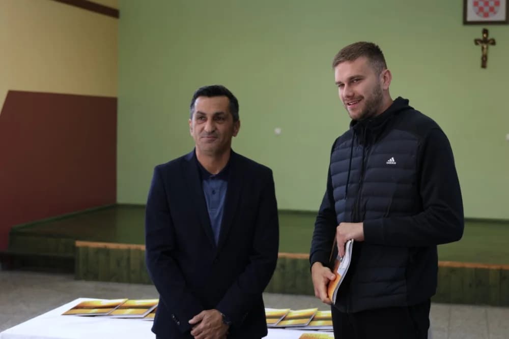 Veliki dan za općinu Klakar – uručeni ugovori o zakupu poljoprivrednog zemljišta: „Unatoč brojnim prijavama utvrđeno je da nije bilo nezakonitosti u provedenom postupku