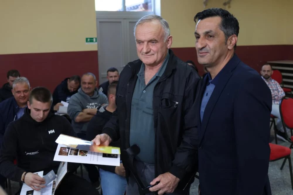 Veliki dan za općinu Klakar – uručeni ugovori o zakupu poljoprivrednog zemljišta: „Unatoč brojnim prijavama utvrđeno je da nije bilo nezakonitosti u provedenom postupku