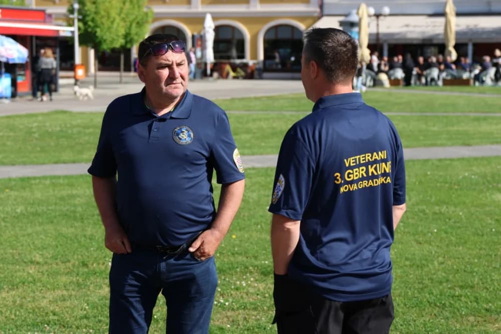 (VELIKA FOTOGALERIJA) 33. obljetnica obilježavanja osnutka 3. gardijske brigade “Kune” u Novoj Gradiški