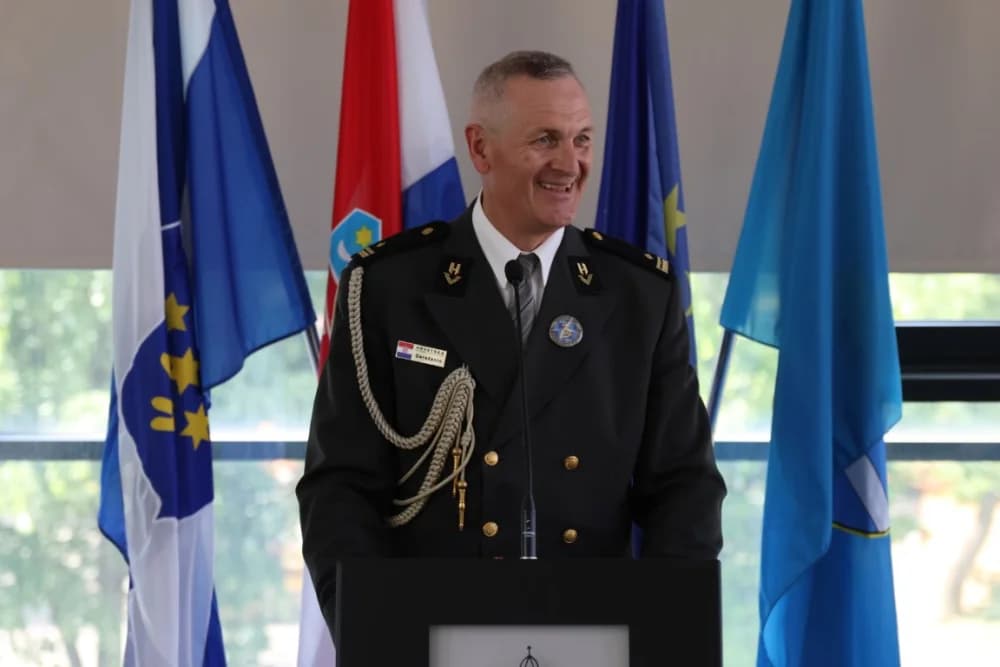 (VELIKA FOTOGALERIJA) 33. obljetnica obilježavanja osnutka 3. gardijske brigade “Kune” u Novoj Gradiški