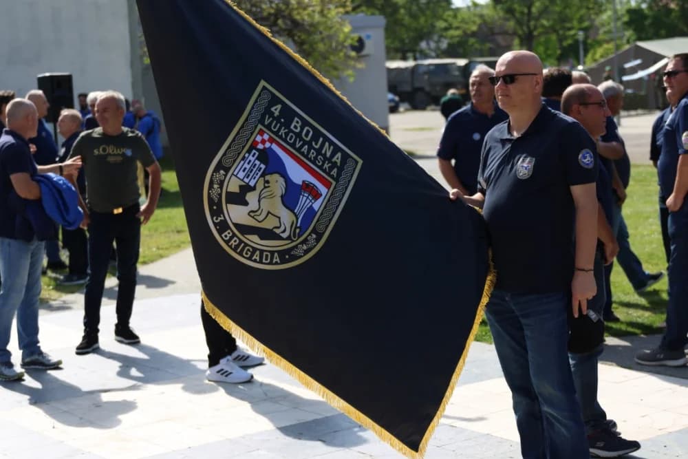 (VELIKA FOTOGALERIJA) 33. obljetnica obilježavanja osnutka 3. gardijske brigade “Kune” u Novoj Gradiški