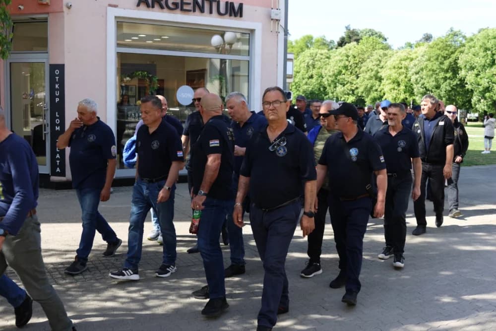 (VELIKA FOTOGALERIJA) 33. obljetnica obilježavanja osnutka 3. gardijske brigade “Kune” u Novoj Gradiški