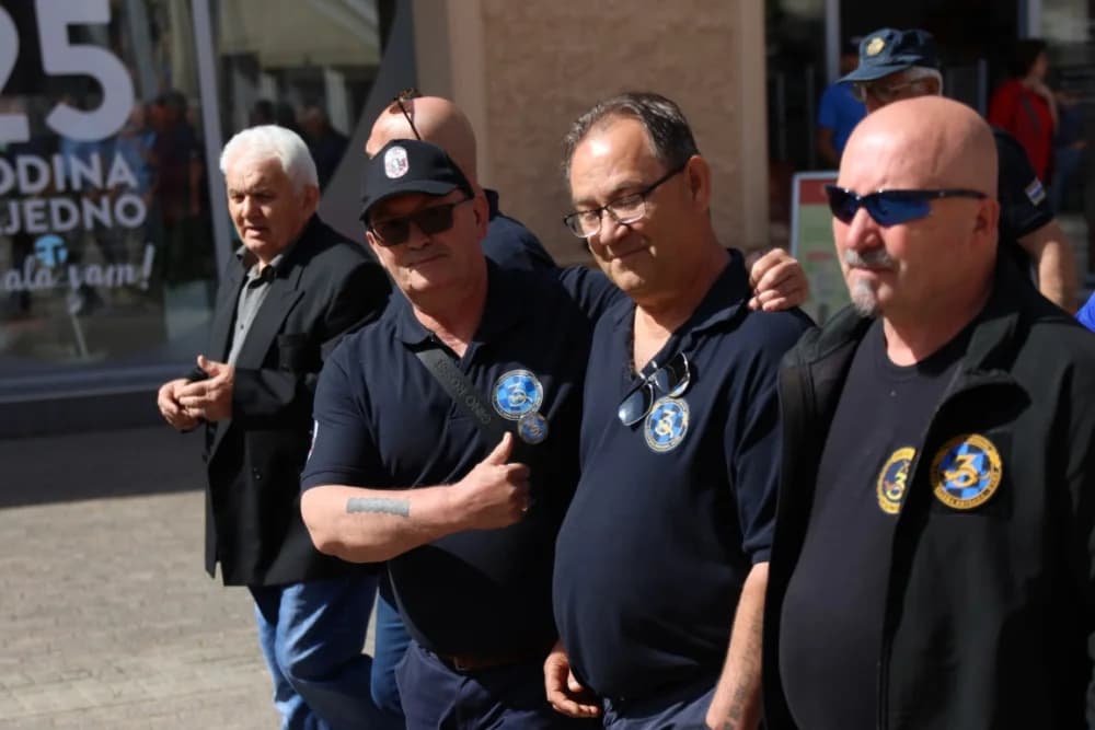 (VELIKA FOTOGALERIJA) 33. obljetnica obilježavanja osnutka 3. gardijske brigade “Kune” u Novoj Gradiški