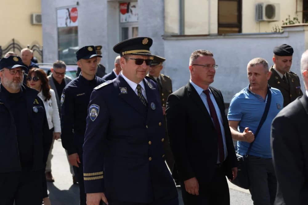 (VELIKA FOTOGALERIJA) 33. obljetnica obilježavanja osnutka 3. gardijske brigade “Kune” u Novoj Gradiški