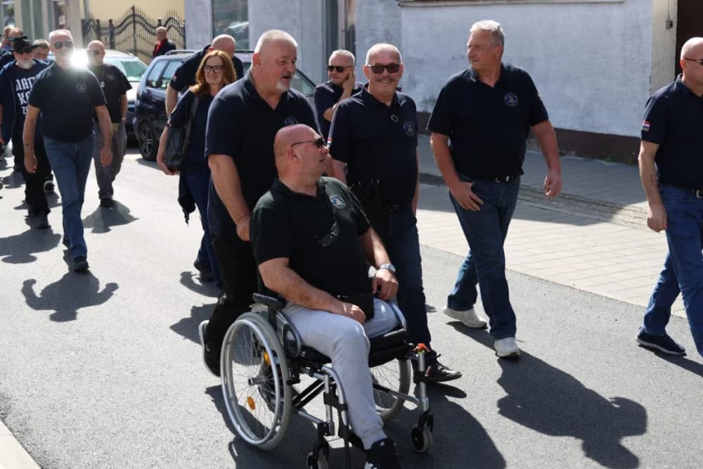 (VELIKA FOTOGALERIJA) 33. obljetnica obilježavanja osnutka 3. gardijske brigade “Kune” u Novoj Gradiški