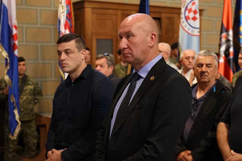 (VELIKA FOTOGALERIJA) 33. obljetnica obilježavanja osnutka 3. gardijske brigade “Kune” u Novoj Gradiški