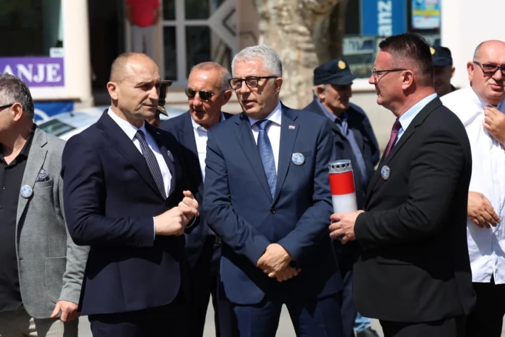 (VELIKA FOTOGALERIJA) 33. obljetnica obilježavanja osnutka 3. gardijske brigade “Kune” u Novoj Gradiški