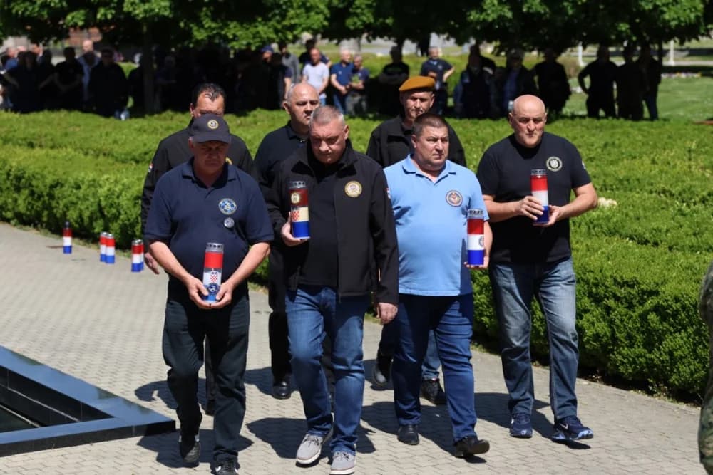 (VELIKA FOTOGALERIJA) 33. obljetnica obilježavanja osnutka 3. gardijske brigade “Kune” u Novoj Gradiški