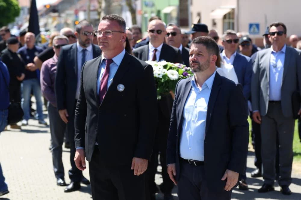 (VELIKA FOTOGALERIJA) 33. obljetnica obilježavanja osnutka 3. gardijske brigade “Kune” u Novoj Gradiški