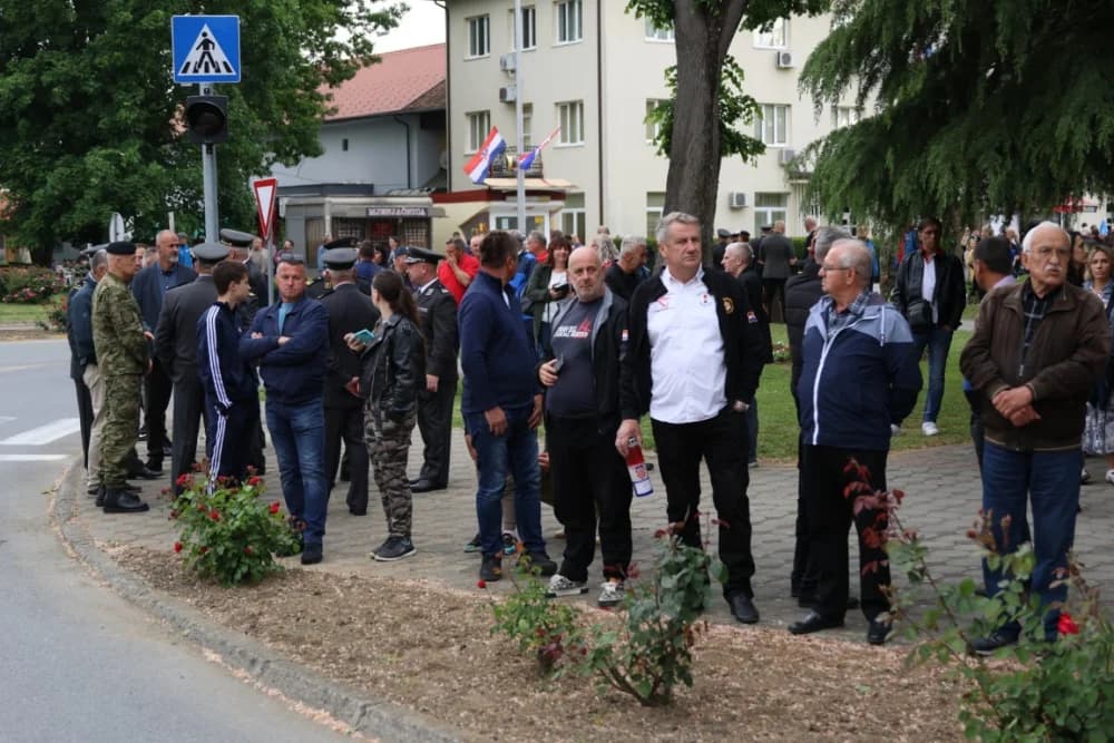 (VELIKA FOTOGALERIJA I VIDEO) Održana svečanost obilježavanja 29. obljetnice vojno-redarstvene operacije Bljesak u Okučanima
