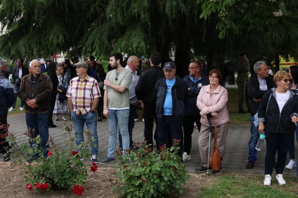 (VELIKA FOTOGALERIJA I VIDEO) Održana svečanost obilježavanja 29. obljetnice vojno-redarstvene operacije Bljesak u Okučanima