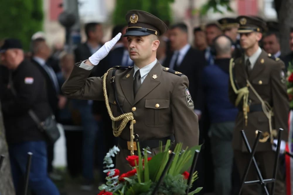 (VELIKA FOTOGALERIJA I VIDEO) Održana svečanost obilježavanja 29. obljetnice vojno-redarstvene operacije Bljesak u Okučanima