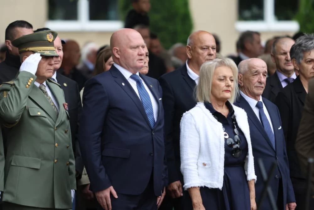 (VELIKA FOTOGALERIJA I VIDEO) Održana svečanost obilježavanja 29. obljetnice vojno-redarstvene operacije Bljesak u Okučanima