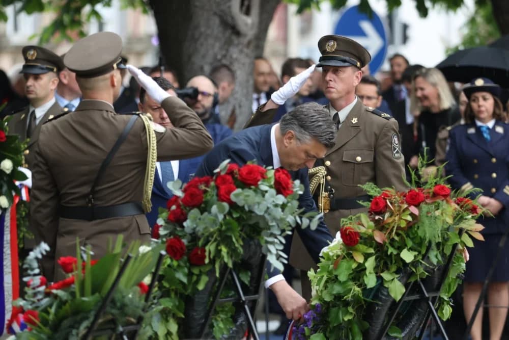 (VELIKA FOTOGALERIJA I VIDEO) Održana svečanost obilježavanja 29. obljetnice vojno-redarstvene operacije Bljesak u Okučanima