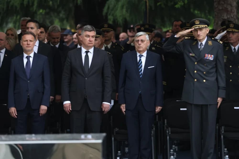 (VELIKA FOTOGALERIJA I VIDEO) Održana svečanost obilježavanja 29. obljetnice vojno-redarstvene operacije Bljesak u Okučanima