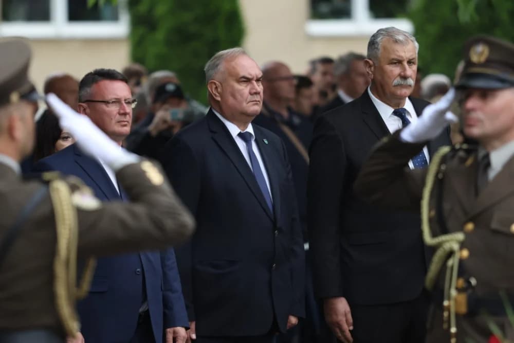 (VELIKA FOTOGALERIJA I VIDEO) Održana svečanost obilježavanja 29. obljetnice vojno-redarstvene operacije Bljesak u Okučanima