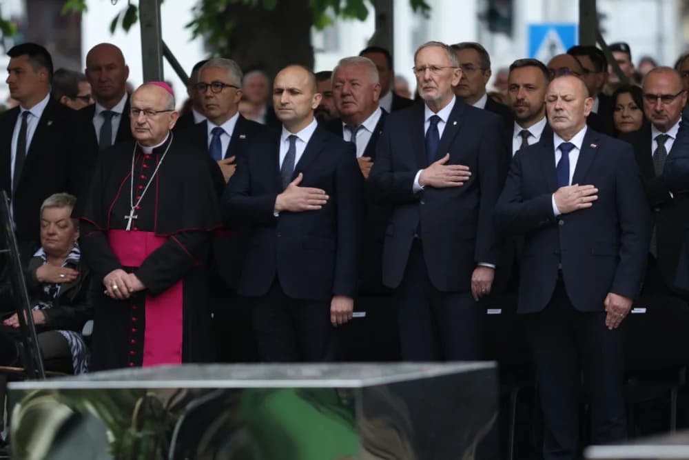 (VELIKA FOTOGALERIJA I VIDEO) Održana svečanost obilježavanja 29. obljetnice vojno-redarstvene operacije Bljesak u Okučanima