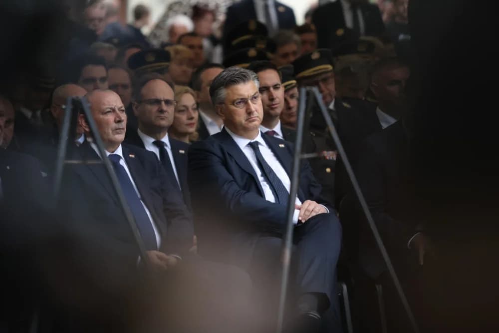 (VELIKA FOTOGALERIJA I VIDEO) Održana svečanost obilježavanja 29. obljetnice vojno-redarstvene operacije Bljesak u Okučanima