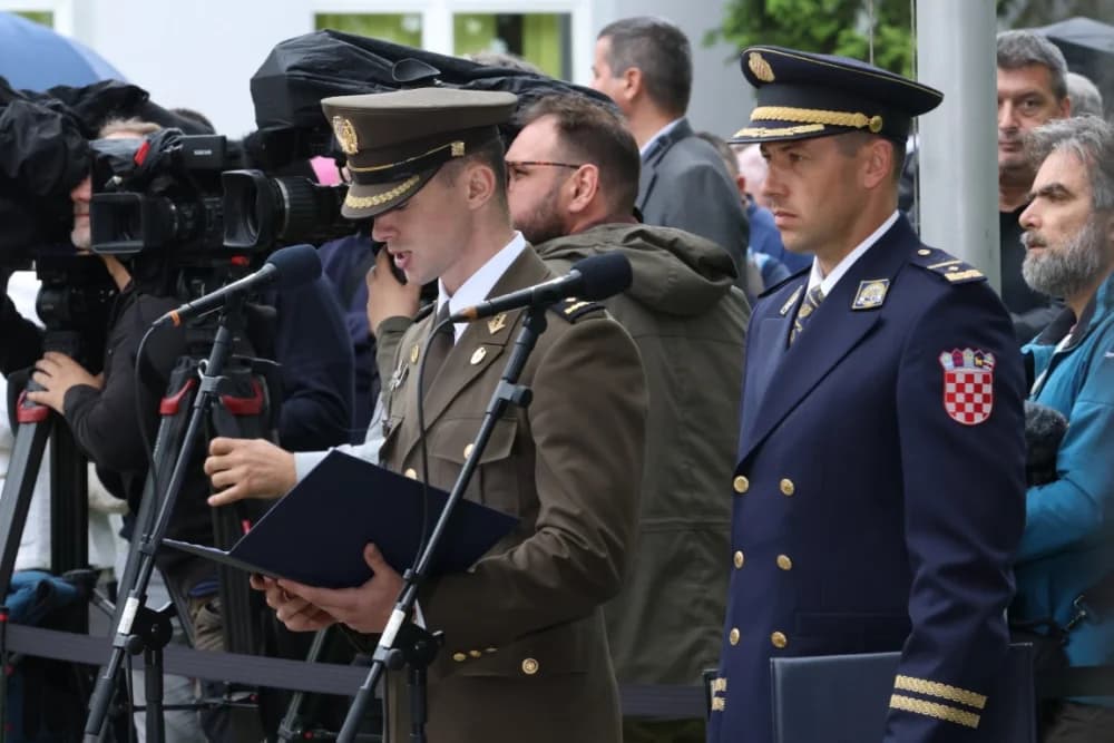 (VELIKA FOTOGALERIJA I VIDEO) Održana svečanost obilježavanja 29. obljetnice vojno-redarstvene operacije Bljesak u Okučanima