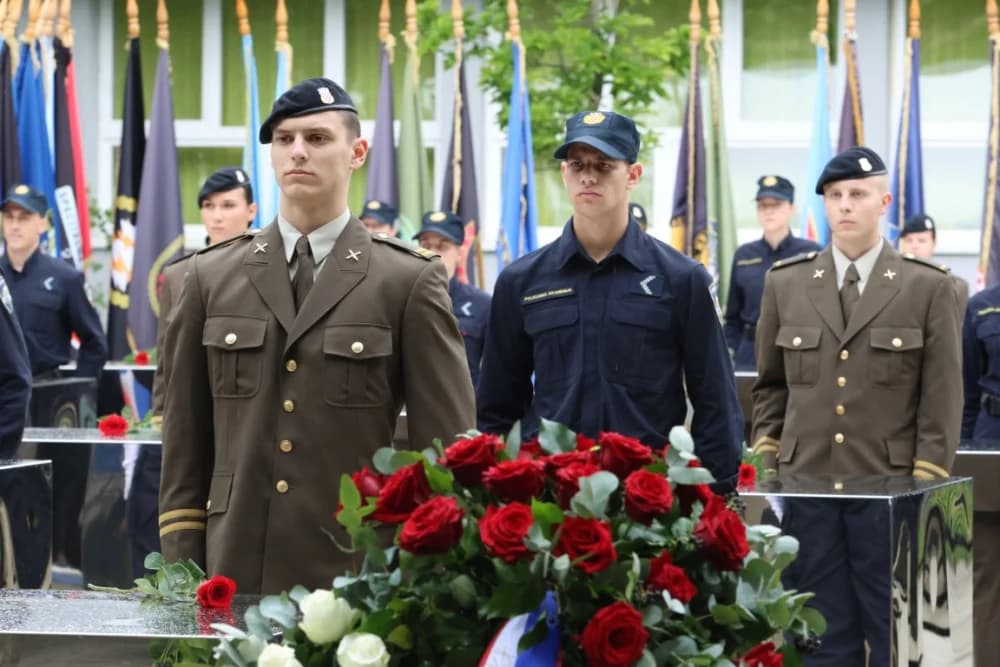 (VELIKA FOTOGALERIJA I VIDEO) Održana svečanost obilježavanja 29. obljetnice vojno-redarstvene operacije Bljesak u Okučanima