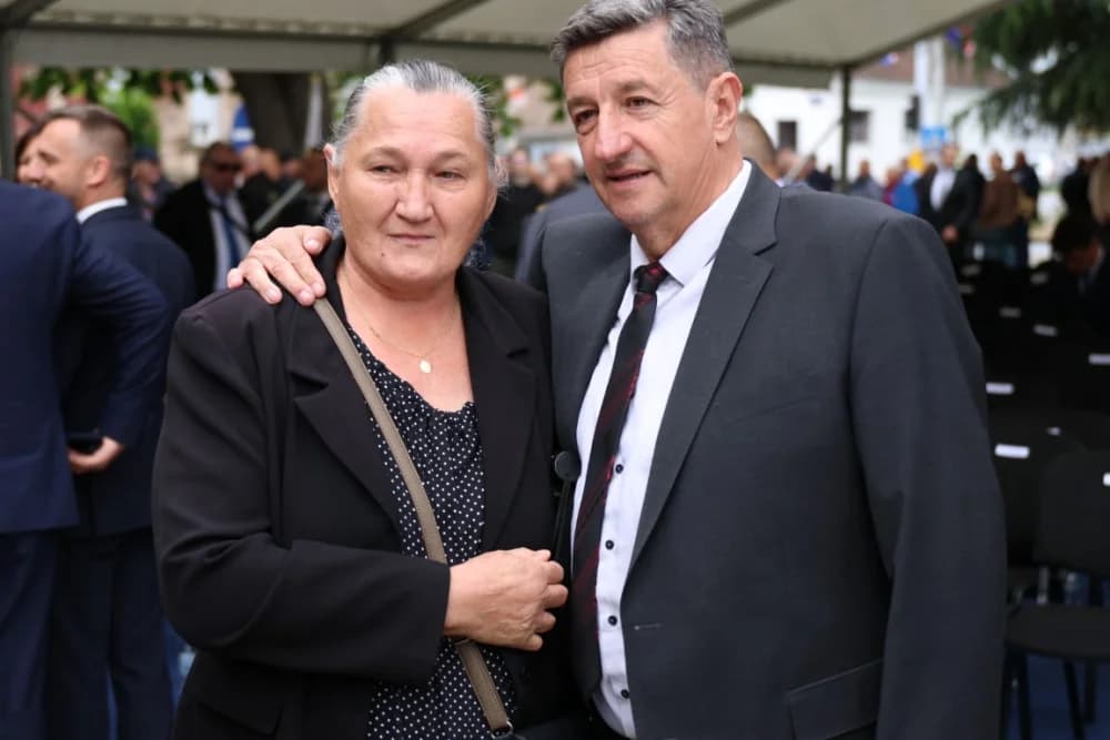 (VELIKA FOTOGALERIJA I VIDEO) Održana svečanost obilježavanja 29. obljetnice vojno-redarstvene operacije Bljesak u Okučanima