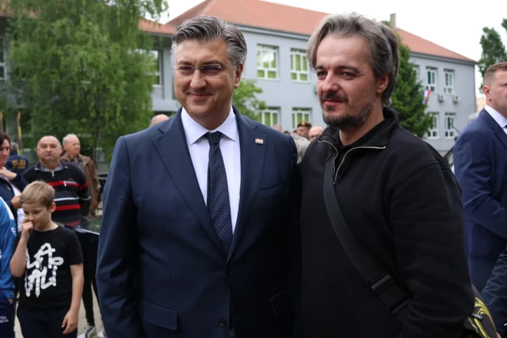 (VELIKA FOTOGALERIJA I VIDEO) Održana svečanost obilježavanja 29. obljetnice vojno-redarstvene operacije Bljesak u Okučanima