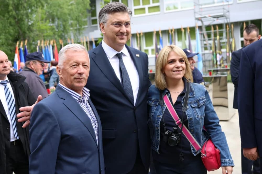 (VELIKA FOTOGALERIJA I VIDEO) Održana svečanost obilježavanja 29. obljetnice vojno-redarstvene operacije Bljesak u Okučanima