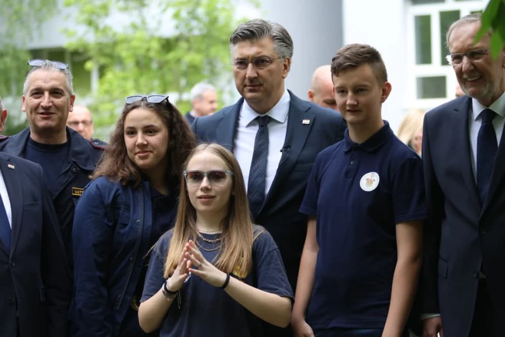 (VELIKA FOTOGALERIJA I VIDEO) Održana svečanost obilježavanja 29. obljetnice vojno-redarstvene operacije Bljesak u Okučanima