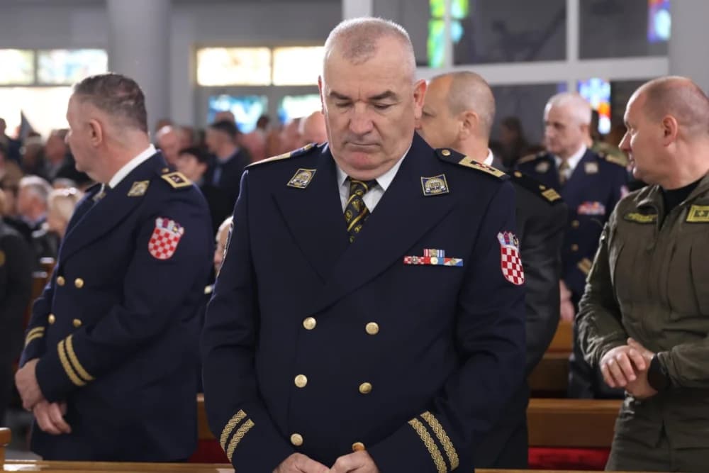 (VELIKA FOTOGALERIJA I VIDEO) Održana svečanost obilježavanja 29. obljetnice vojno-redarstvene operacije Bljesak u Okučanima