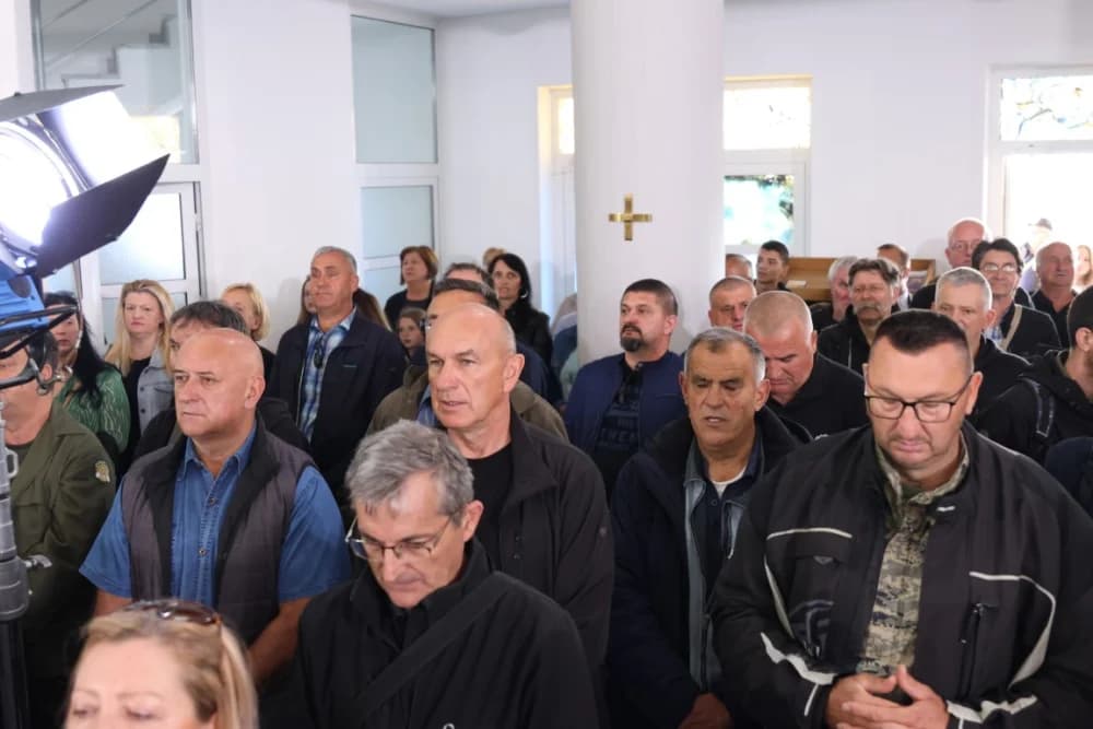 (VELIKA FOTOGALERIJA I VIDEO) Održana svečanost obilježavanja 29. obljetnice vojno-redarstvene operacije Bljesak u Okučanima