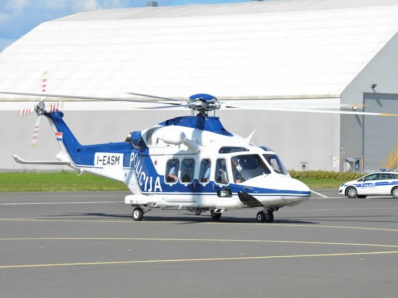 ZVUK BUNI BROĐANE: Helikopteri lete iznad grada