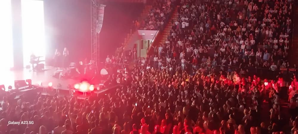 SPEKTAKL U VIJUŠU: Ovako je Marija Šerifović zapalila Slavonski Brod
