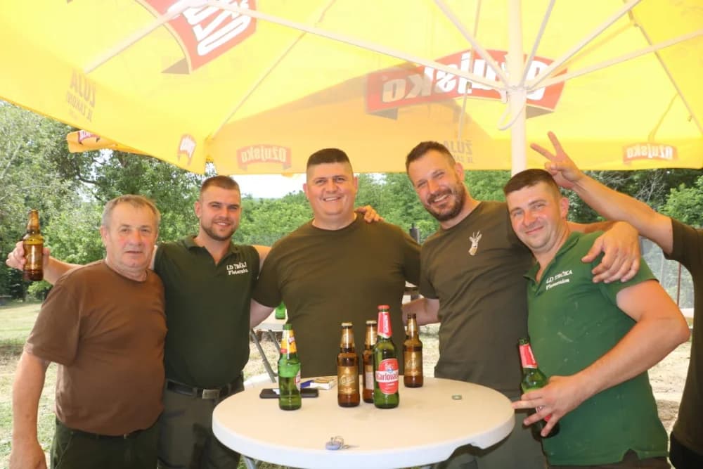 NATJECANJE U GATERU: Psi vlasnika iz brodskog kraja pokupili nagrade na utakmici iznad Pleternice