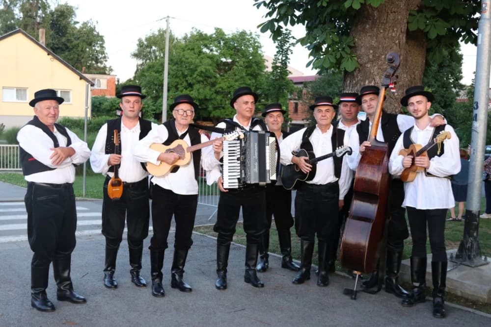 (FOTOGALERIJA) Održana tradicionalna smotra folklora „Oj Sibinju lipo selo naše“