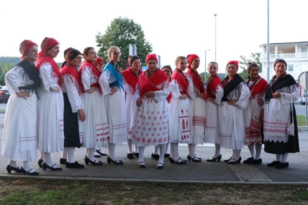 (FOTOGALERIJA) Održana tradicionalna smotra folklora „Oj Sibinju lipo selo naše“