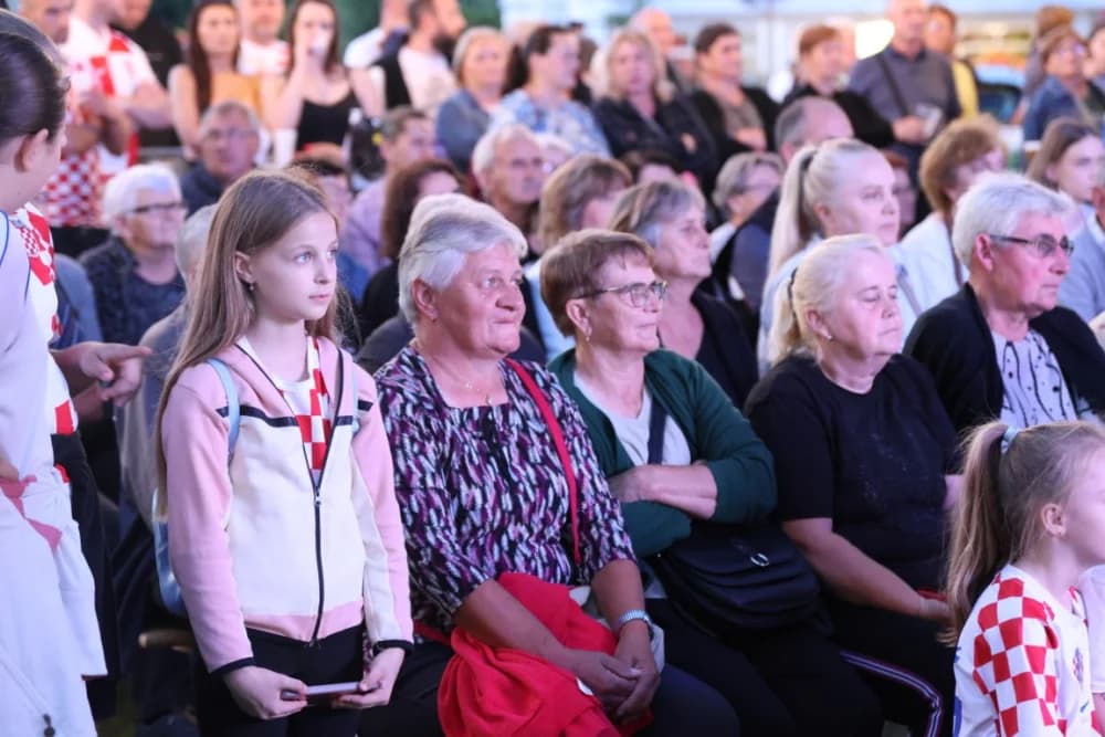 (FOTOGALERIJA) Održana tradicionalna smotra folklora „Oj Sibinju lipo selo naše“