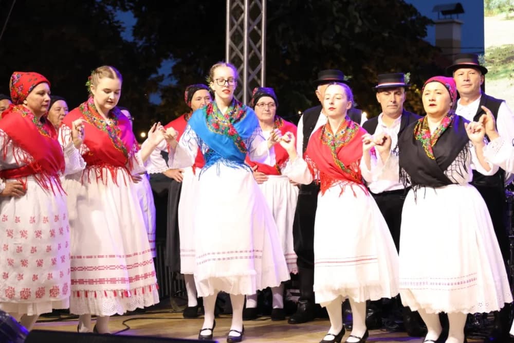 (FOTOGALERIJA) Održana tradicionalna smotra folklora „Oj Sibinju lipo selo naše“