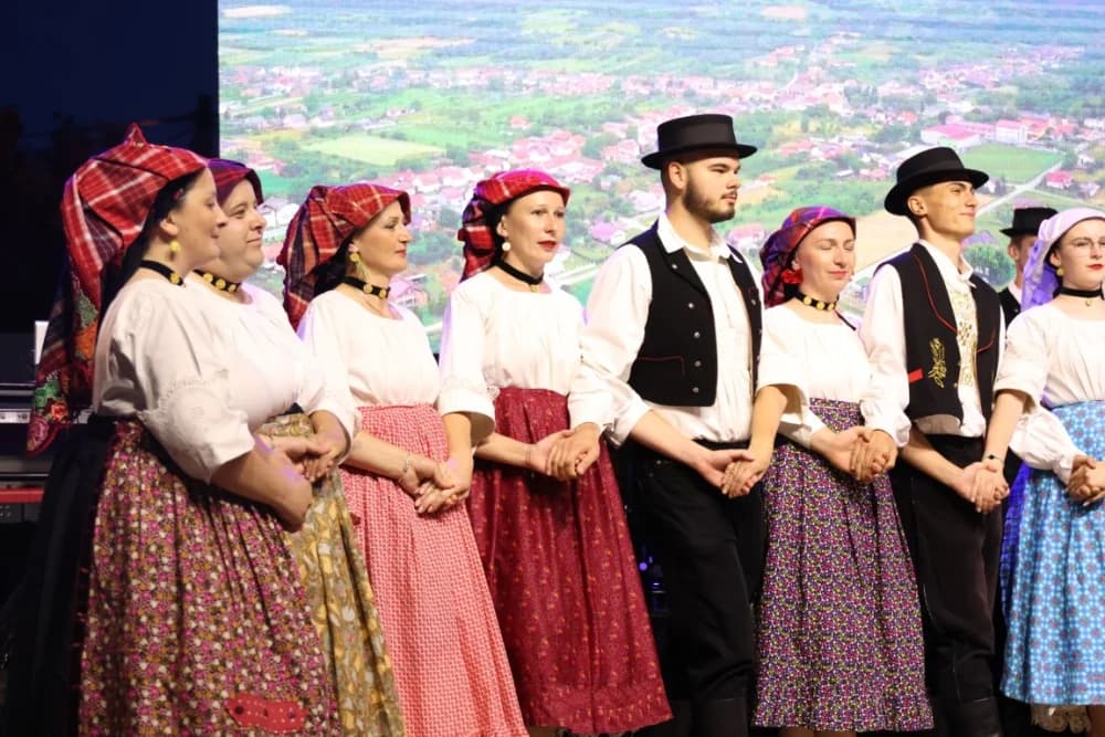 (FOTOGALERIJA) Održana tradicionalna smotra folklora „Oj Sibinju lipo selo naše“