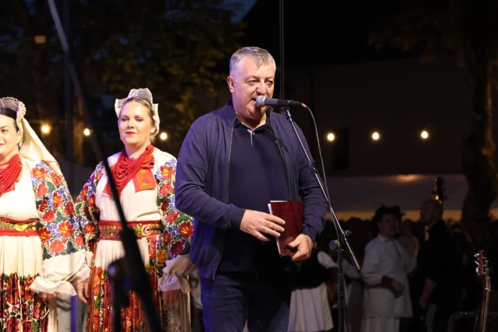 (FOTOGALERIJA) Održana tradicionalna smotra folklora „Oj Sibinju lipo selo naše“