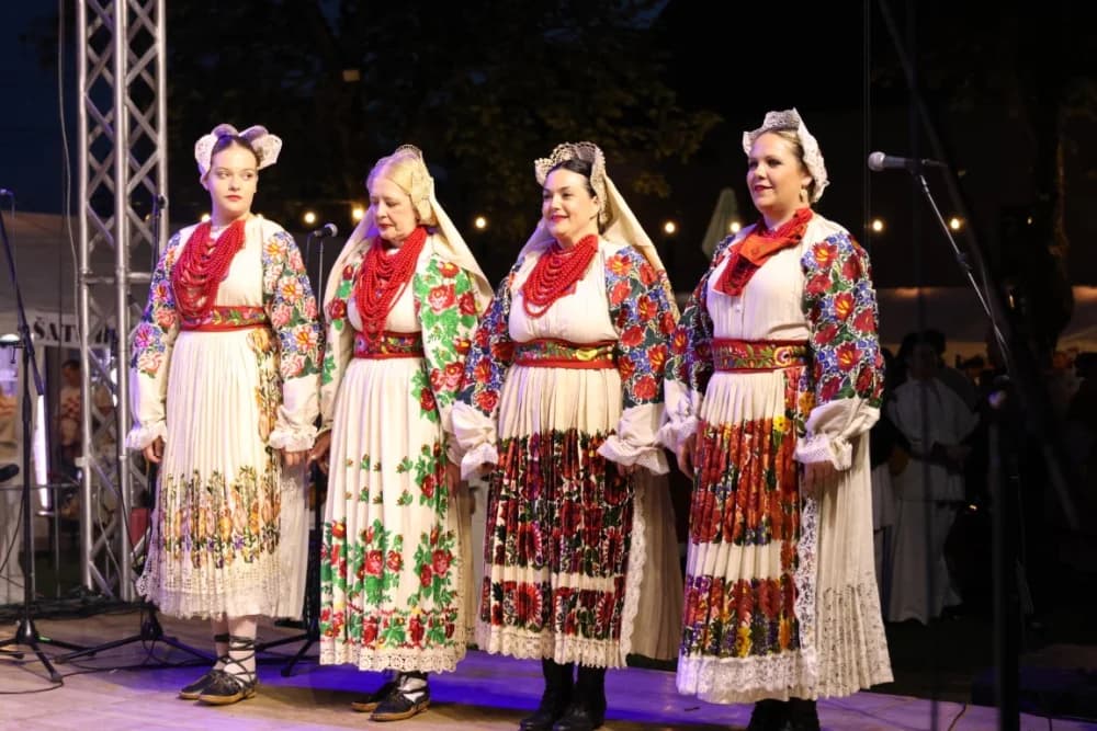 (FOTOGALERIJA) Održana tradicionalna smotra folklora „Oj Sibinju lipo selo naše“