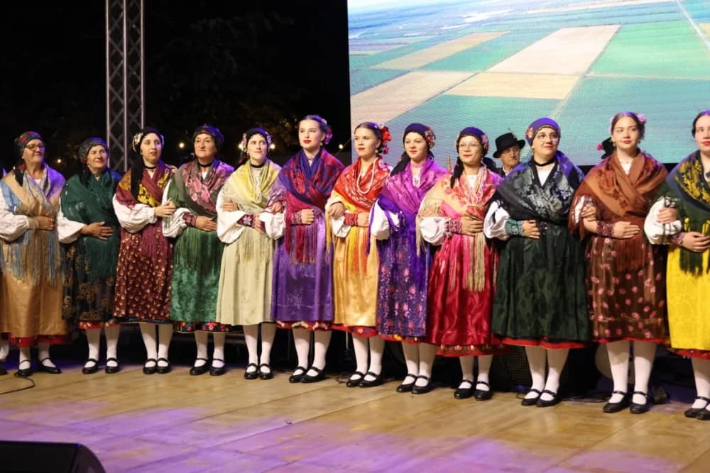 (FOTOGALERIJA) Održana tradicionalna smotra folklora „Oj Sibinju lipo selo naše“