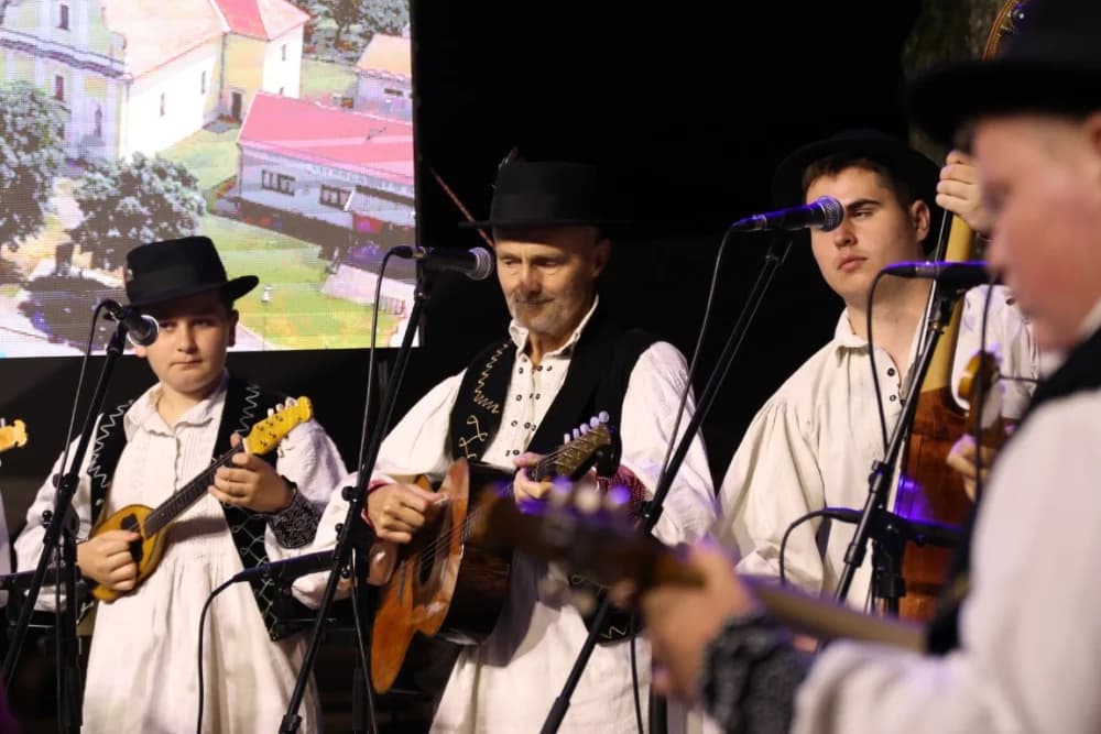 (FOTOGALERIJA) Održana tradicionalna smotra folklora „Oj Sibinju lipo selo naše“